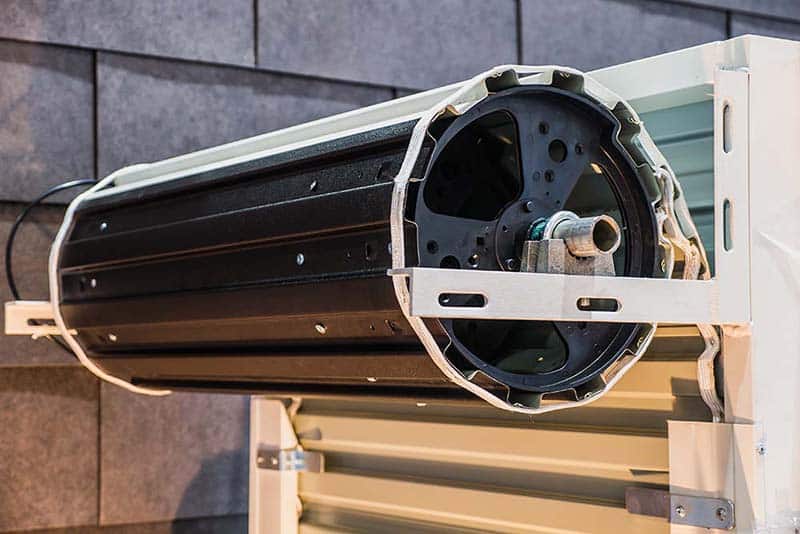 Automatización: La Evolución Tecnológica en Persianas